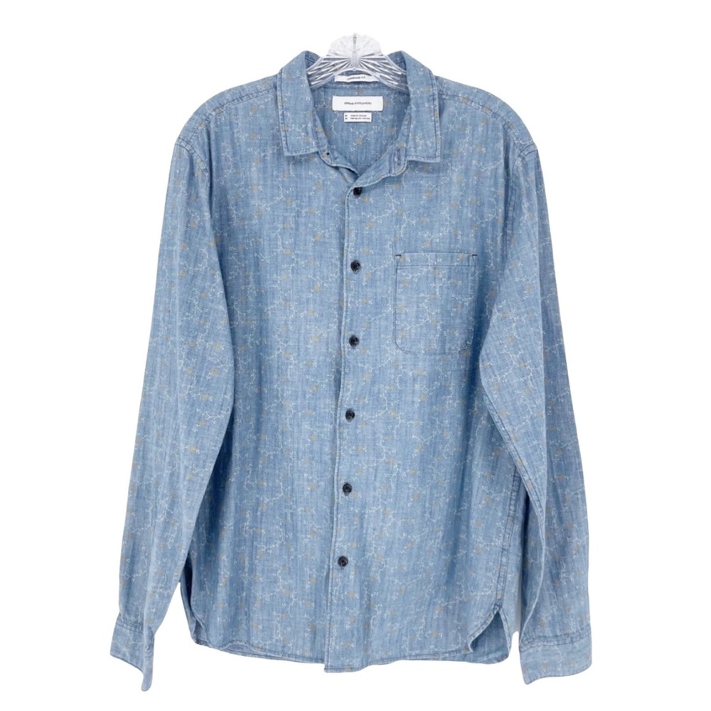 Urban Outfitters Standard Fit Button Down Floral Shirt Size Medium